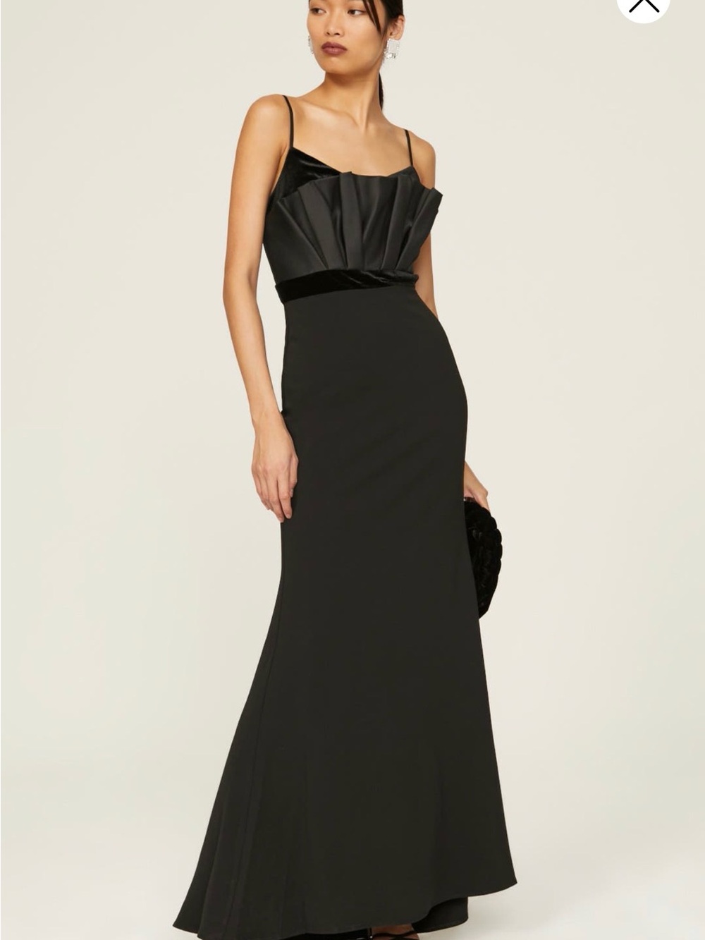 Badgley Mischka Thin Strap Crumb Catcher Gown size 0 great condition
